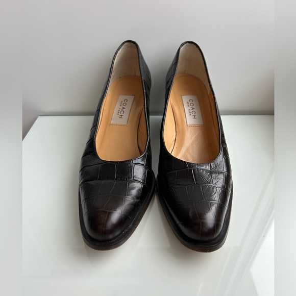 Vintage Coach Dark Brown Croc Embossed Leather Chunky Heel Pumps - Picture 4 of 12